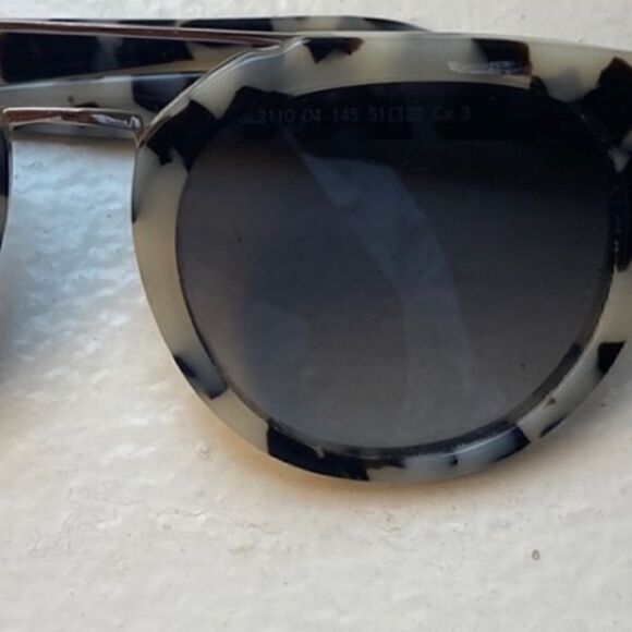 Balmain BL2107B-02-Grey tortoise sunglasses NWT $429 main image 4